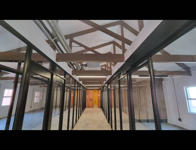 347M² OFFICE FOR SALE IN WOODSTOCK